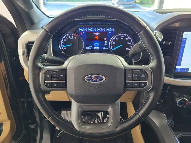 Used 2021 Black Ford XLT image 26