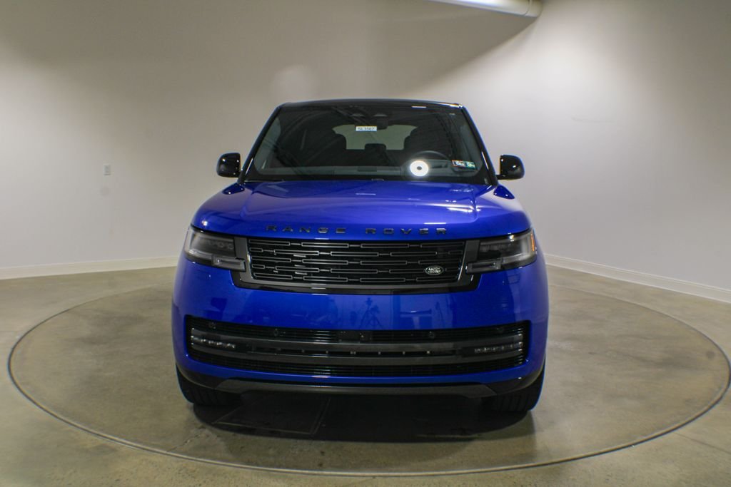 New 2026 Velocity Blue Land Rover SE image 9
