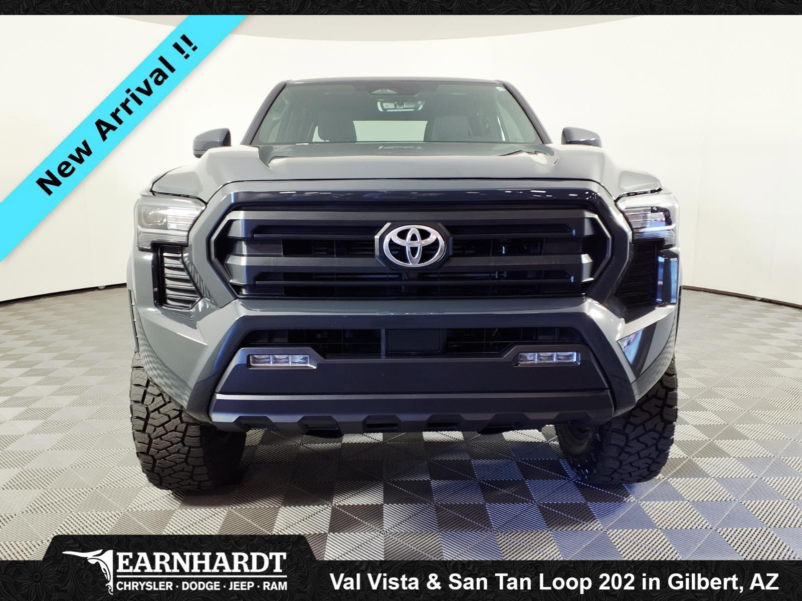 Used 2026  Toyota SR5 image 2