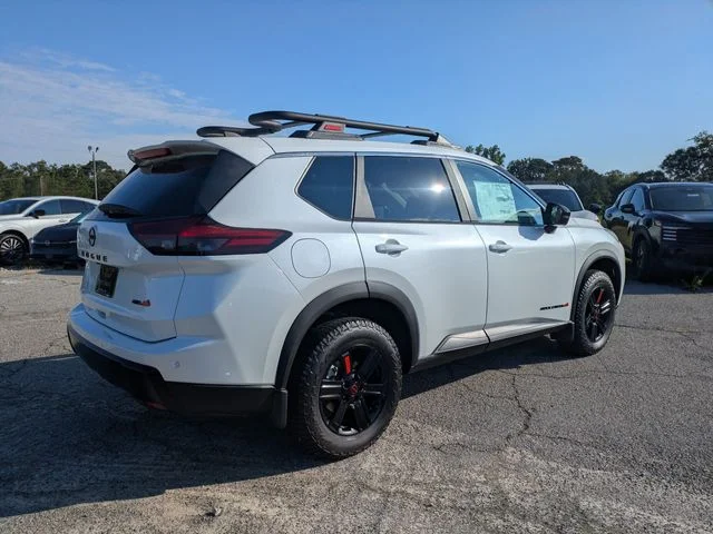 New 2026 Everest White Pearl TriCoat Nissan Rock Creek® image 4
