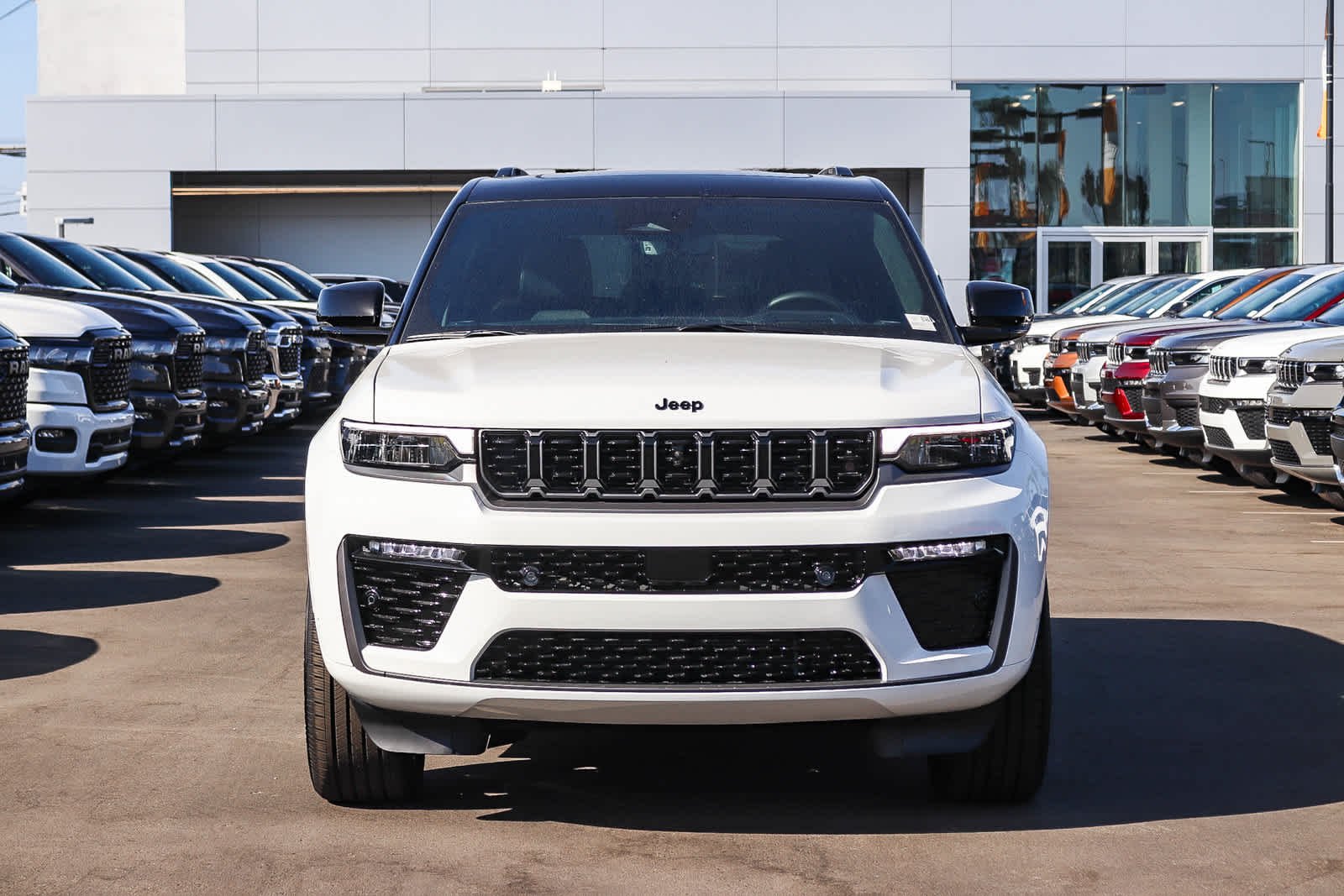 New 2027 Bright White Clear-Coat Paint Jeep Summit image 2