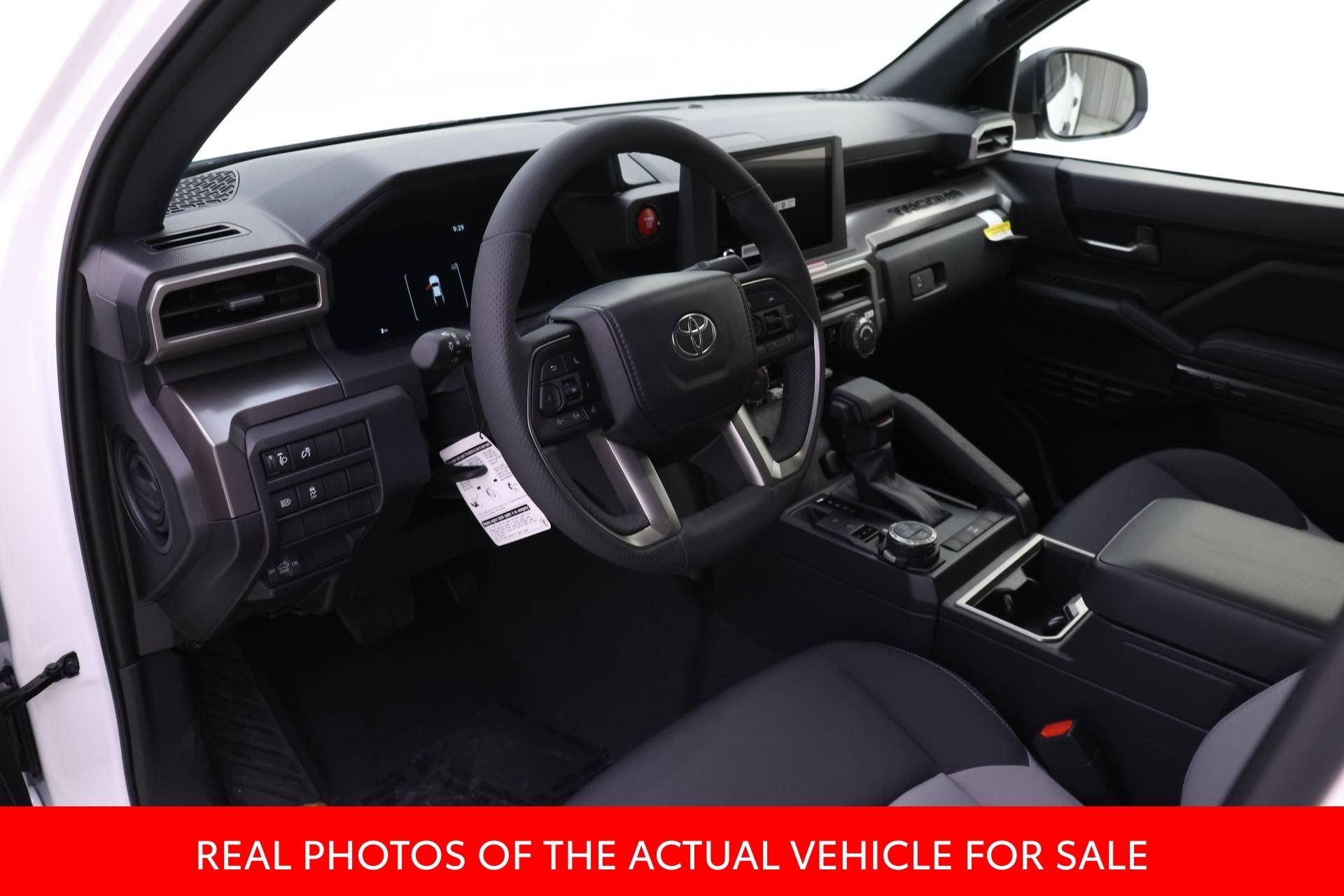 2025 Toyota Tacoma TRD Off Road - Photo 3