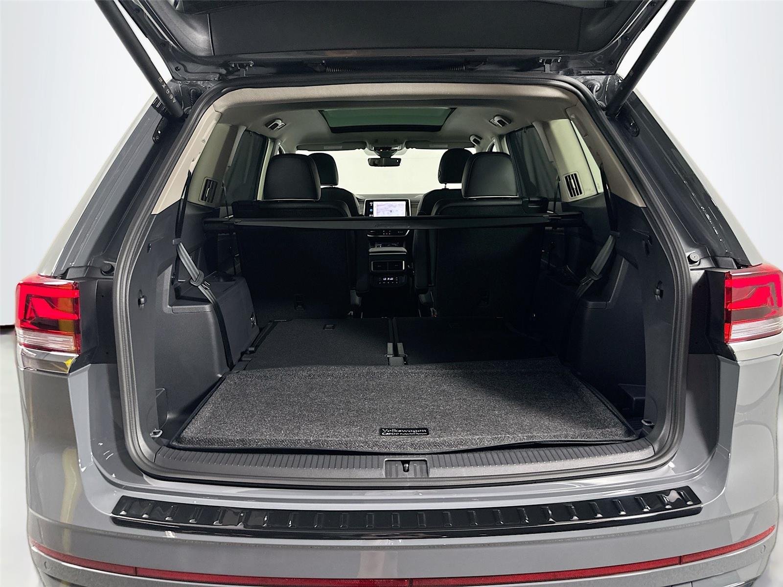 New 2026 Pure Gray Volkswagen 2.0T SEL Premium R-Line image 29