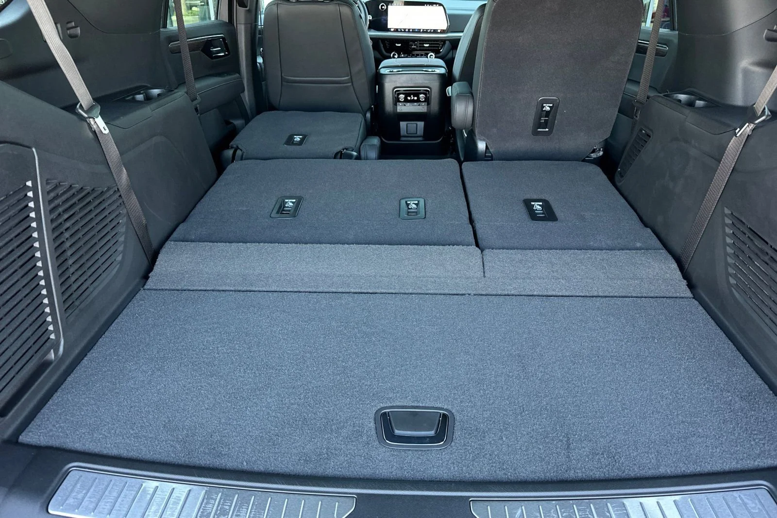 2026 Chevrolet Tahoe Premier - Photo 16