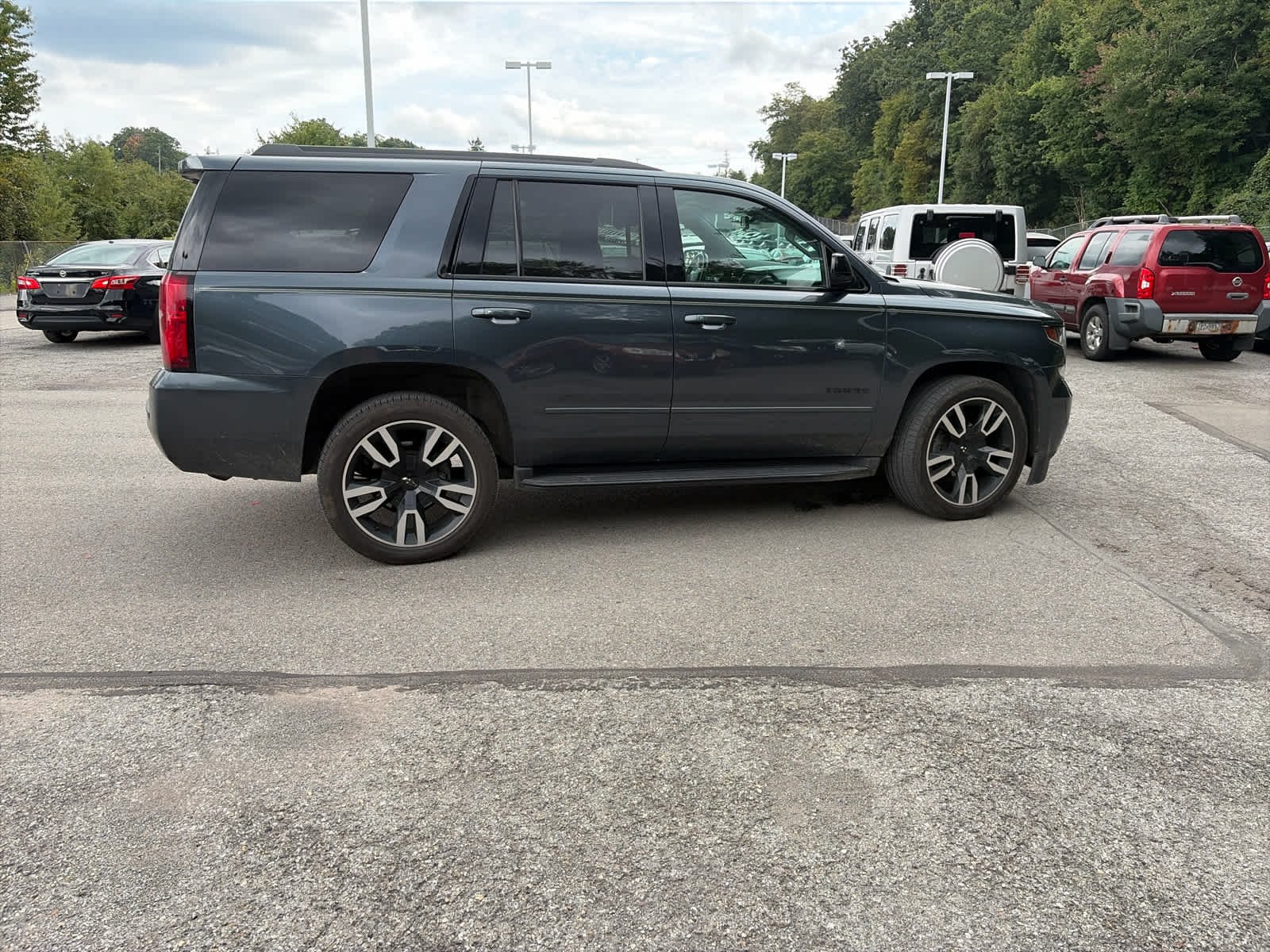 Used 2019 Shadow Gray Metallic Chevrolet Premier image 10