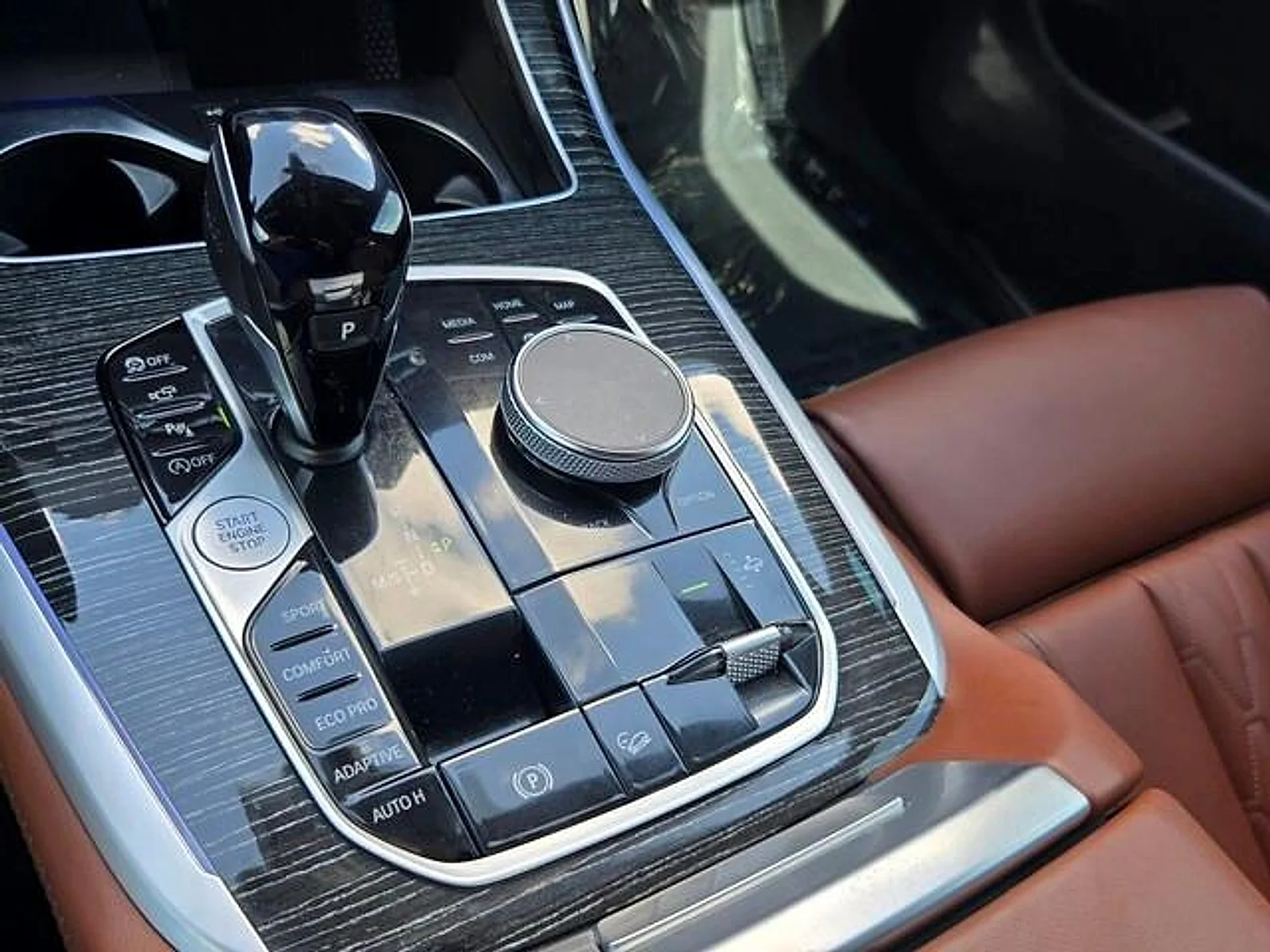 Used 2022 Mineral White Metallic BMW M50i image 22
