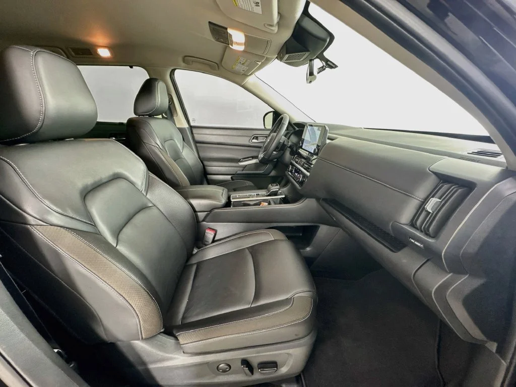 Certified Used 2025 Black Nissan SL image 38