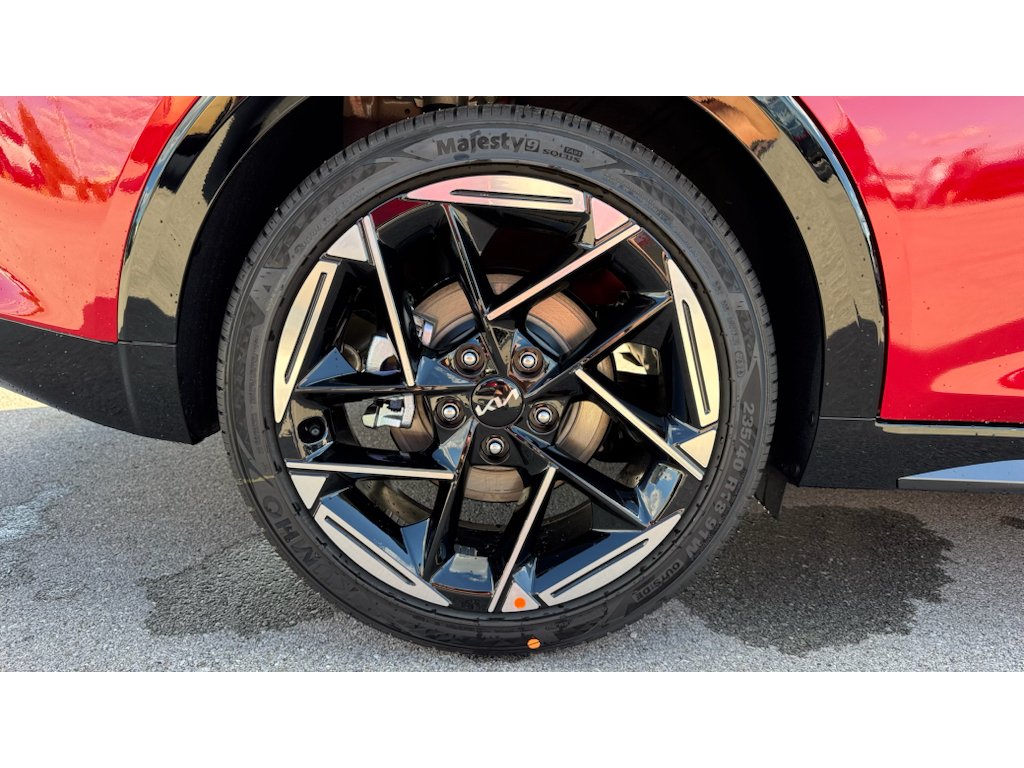 New 2026 Currant Red Kia GT-Line image 31