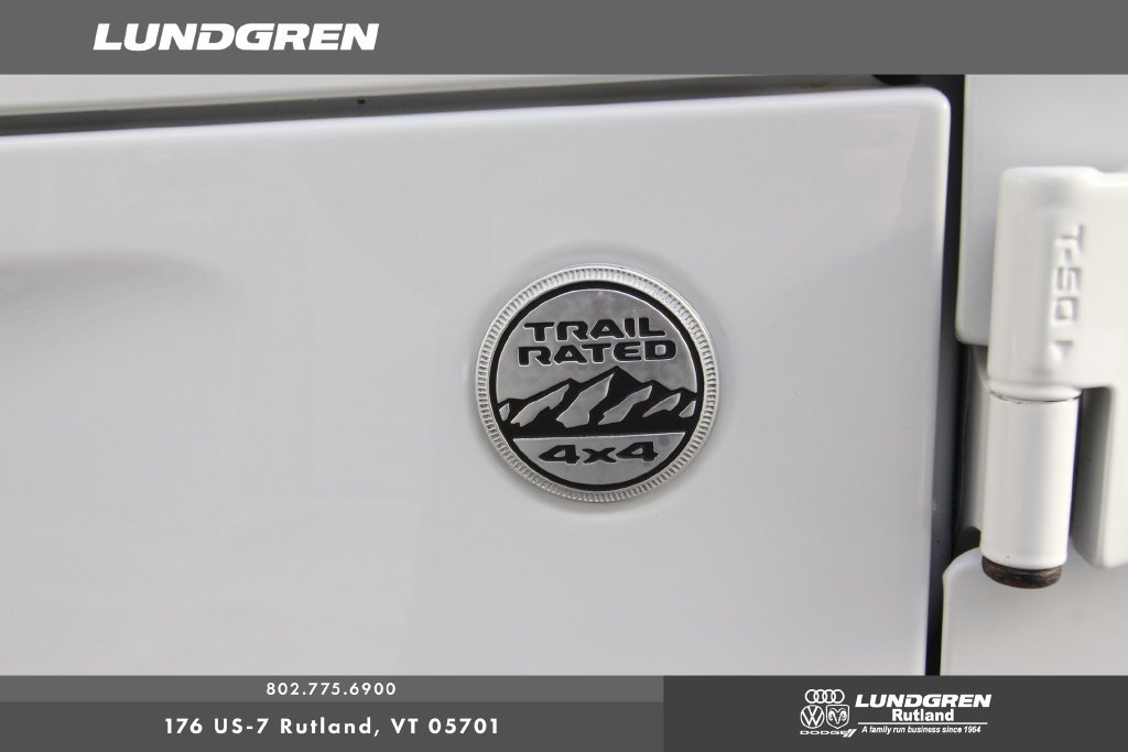 Used 2018 White Jeep Unlimited Sport S image 40