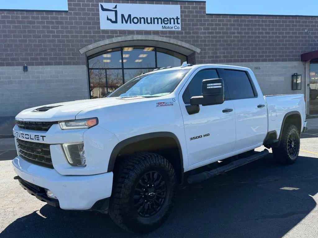 2022 Chevrolet Silverado HD LTZ 4WD Crew Cab Short Box's photo