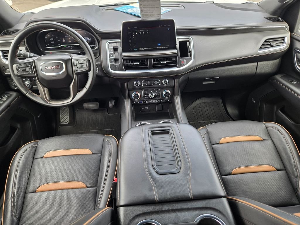 Used 2023 White GMC AT4 image 9