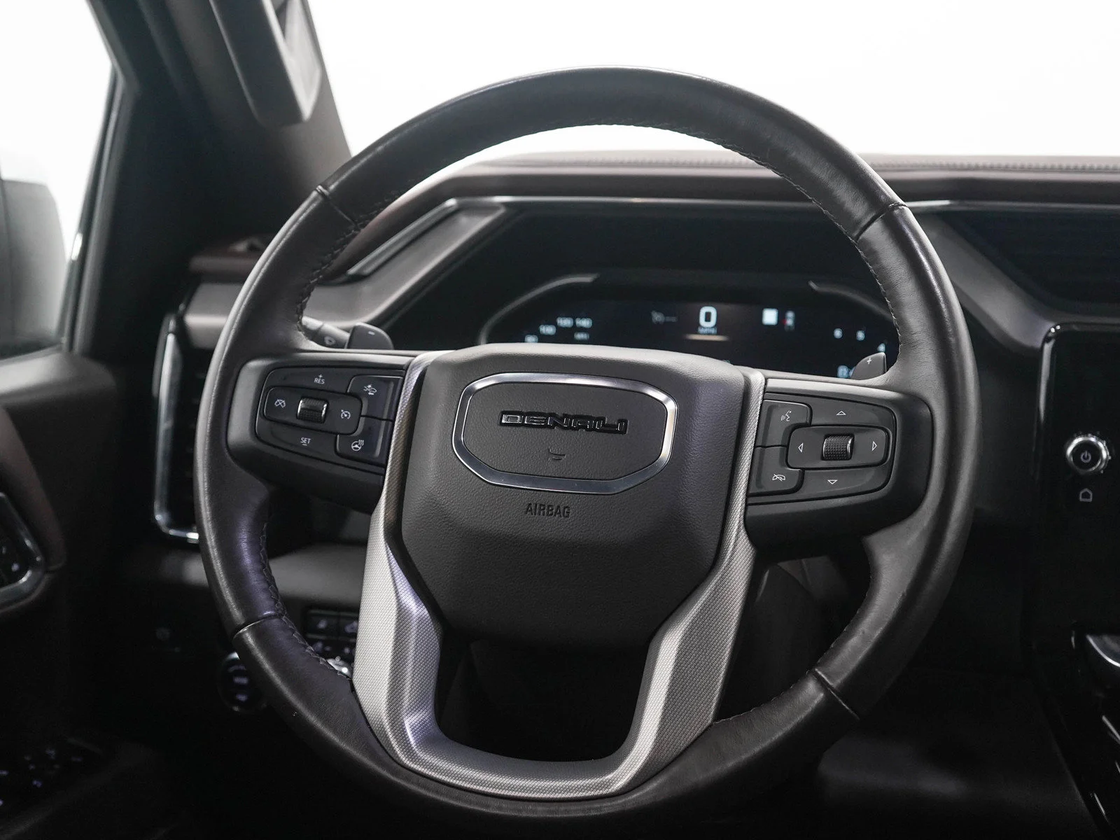 Used 2023 White Frost GMC Denali image 16