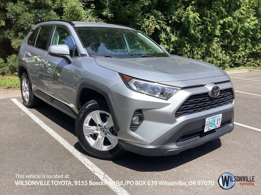 2020 Toyota RAV4 XLE AWD's photo