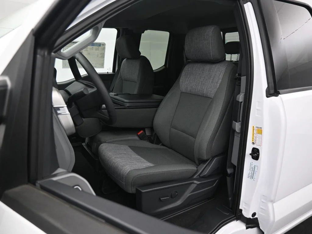 New 2026 White Ford XLT image 8