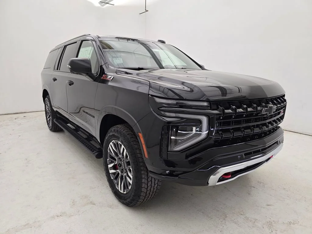 2025 Chevrolet Suburban Z71 - Photo 39