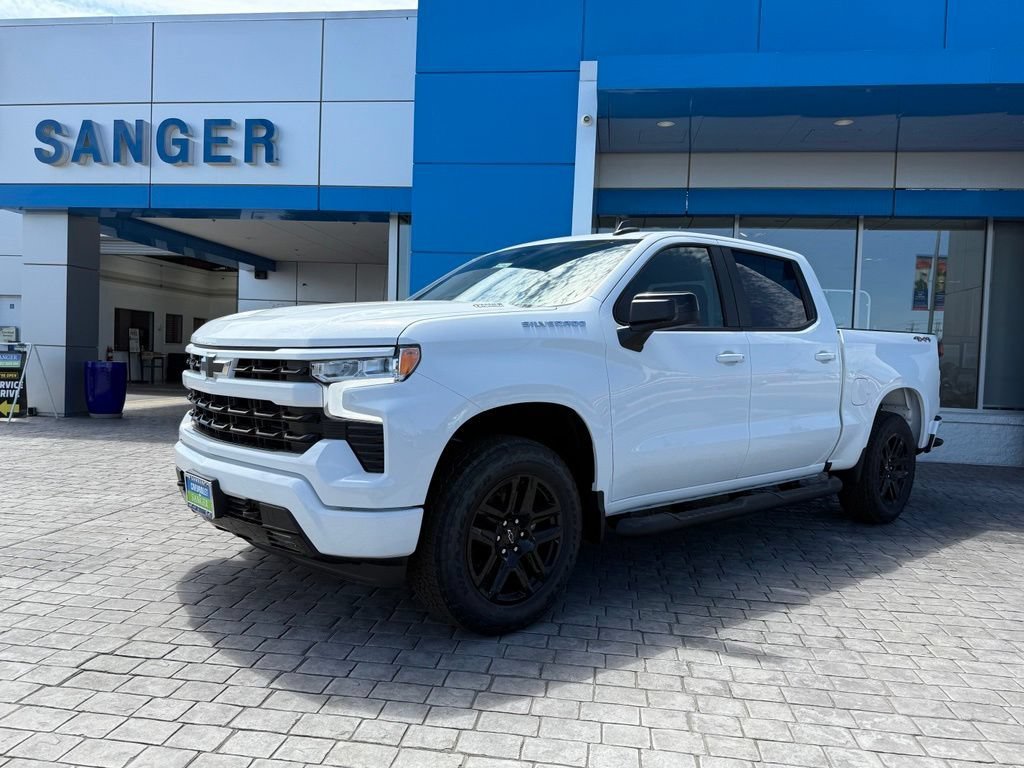 New 2026 Summit White Chevrolet RST image 4
