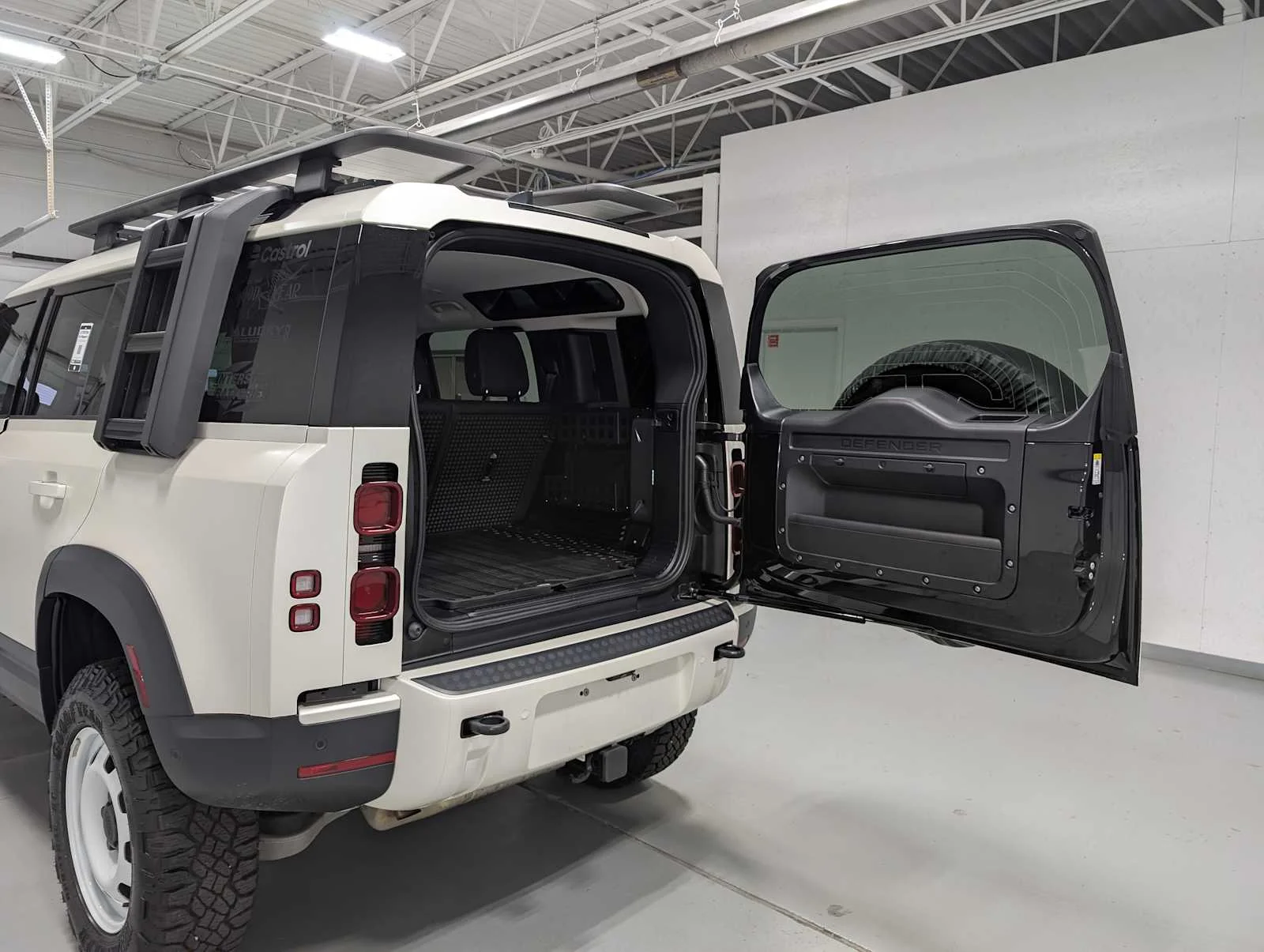 Used 2024 Pearl White satin exterior wrap Land Rover S image 41
