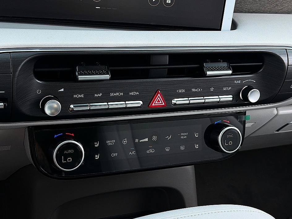 New 2027 Abyss Black Pearl Hyundai Limited 7P image 11