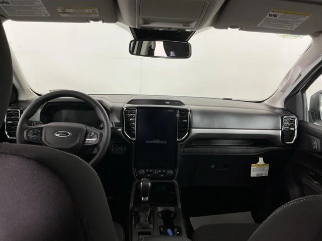 New 2025 Oxford White Ford XLT image 23