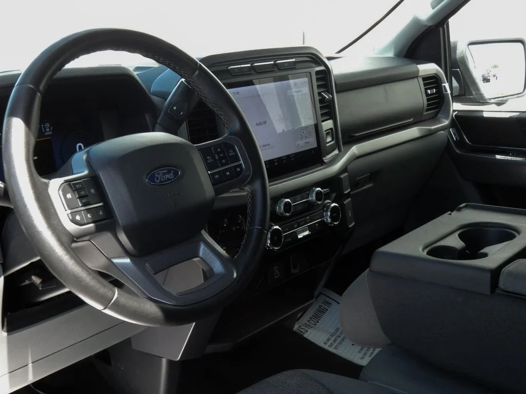 Used 2024 Silver Ford XLT image 7