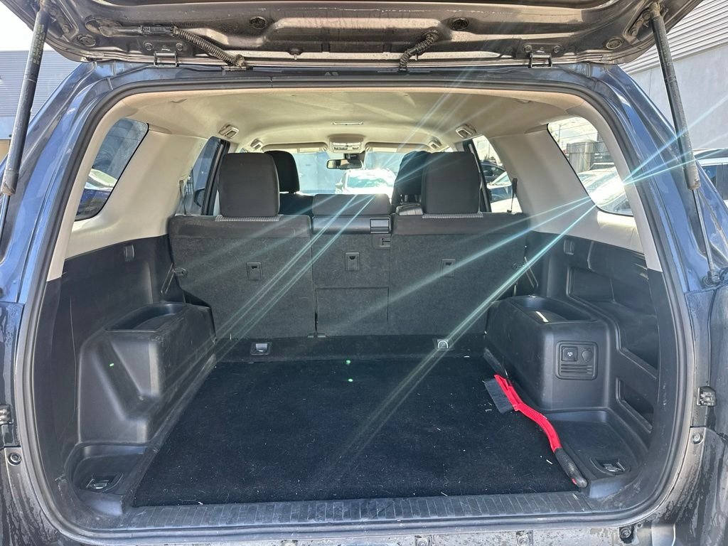 Used 2020 Gray Toyota SR5 image 12