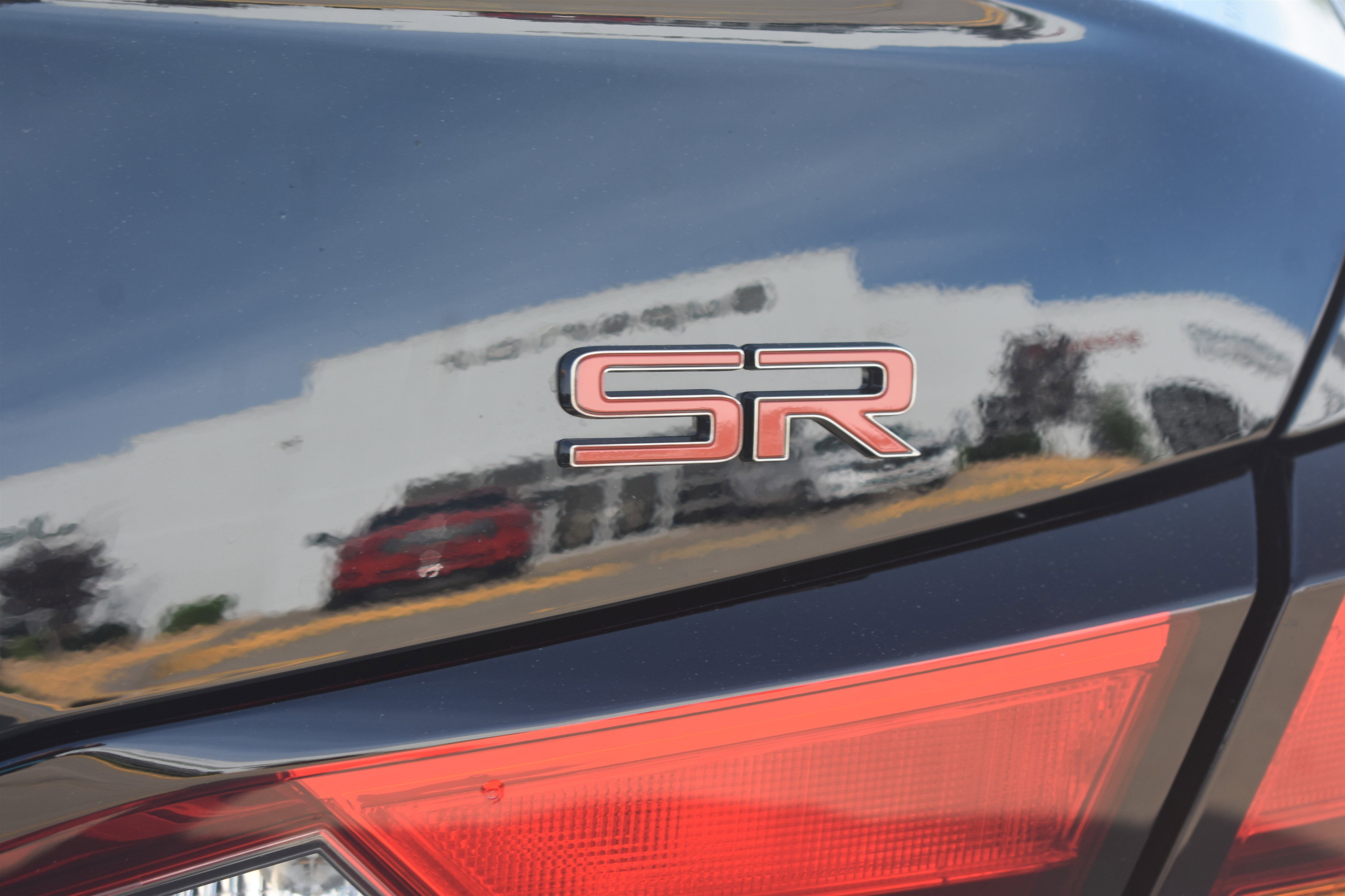 Used 2025 Super Black Nissan SR image 8