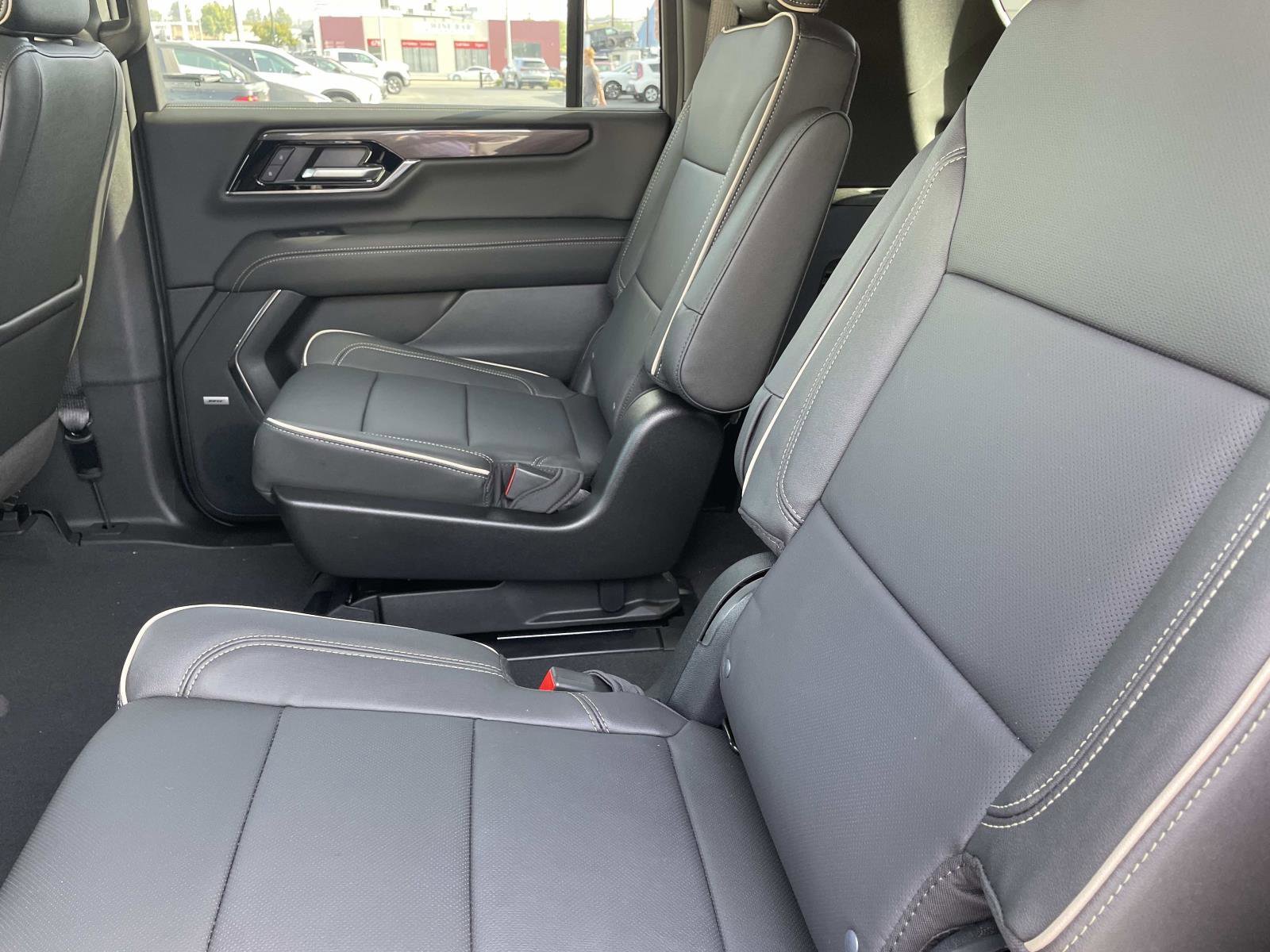 2026 GMC Yukon XL Elevation - Photo 25