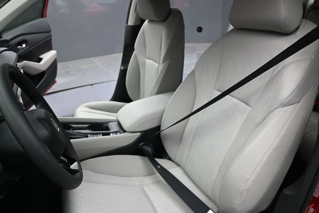 New 2026 Radiant Red Metallic Honda SE image 22