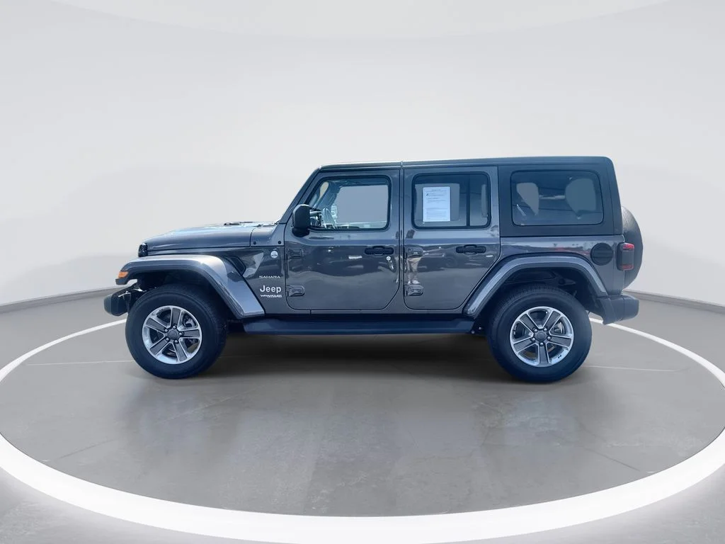 Used 2020 Gray Jeep Unlimited Sahara image 5