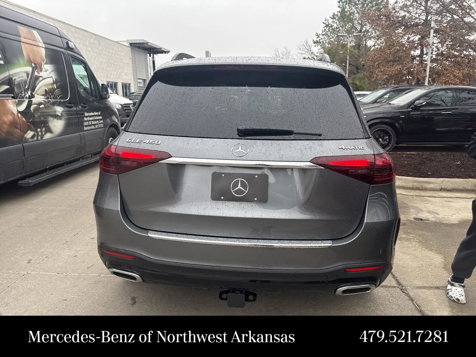 Used 2025  Mercedes-Benz  image 6