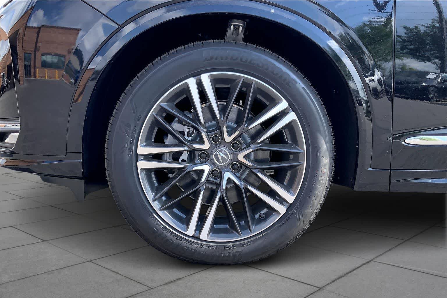 New 2026 Majestic Black Pearl Acura w/Advance Package image 9