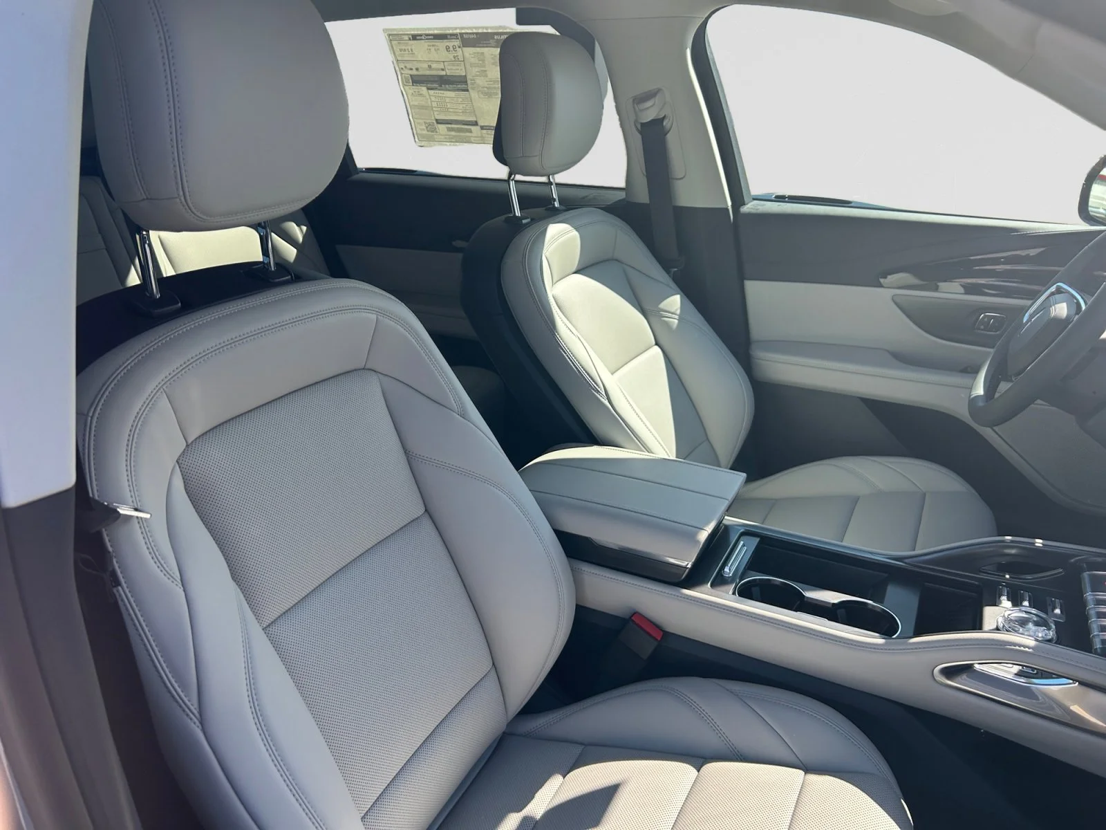 New 2026 Whisper Blue Metallic Clearcoat Lincoln Premiere image 12