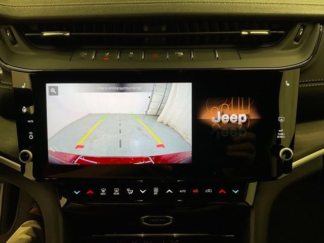 New 2026 Velvet Red Pearl-Coat Exterior Paint Jeep Altitude image 19