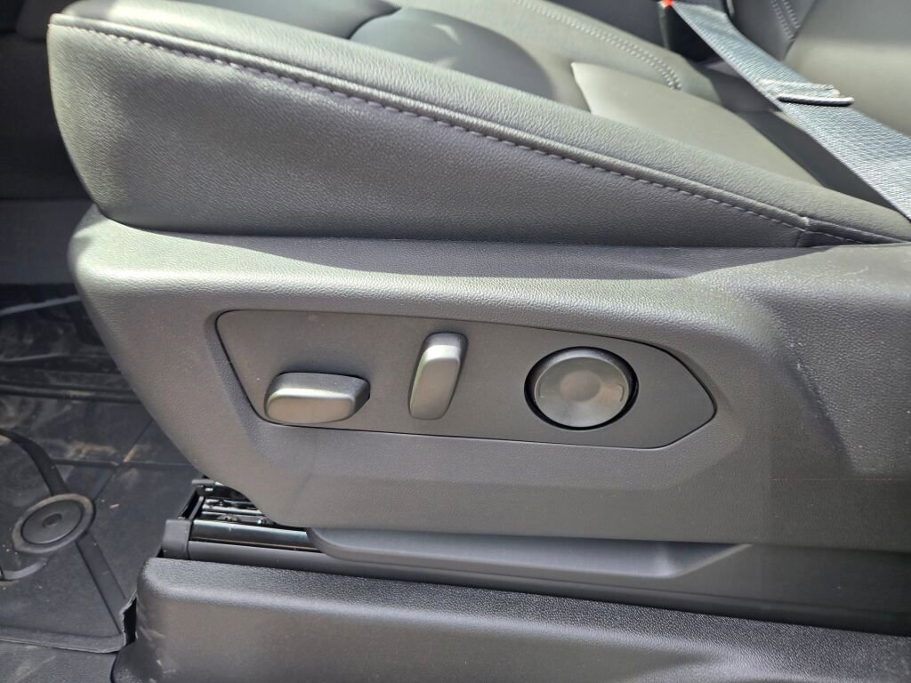 New 2026 Sterling Gray Metallic Chevrolet LT image 20
