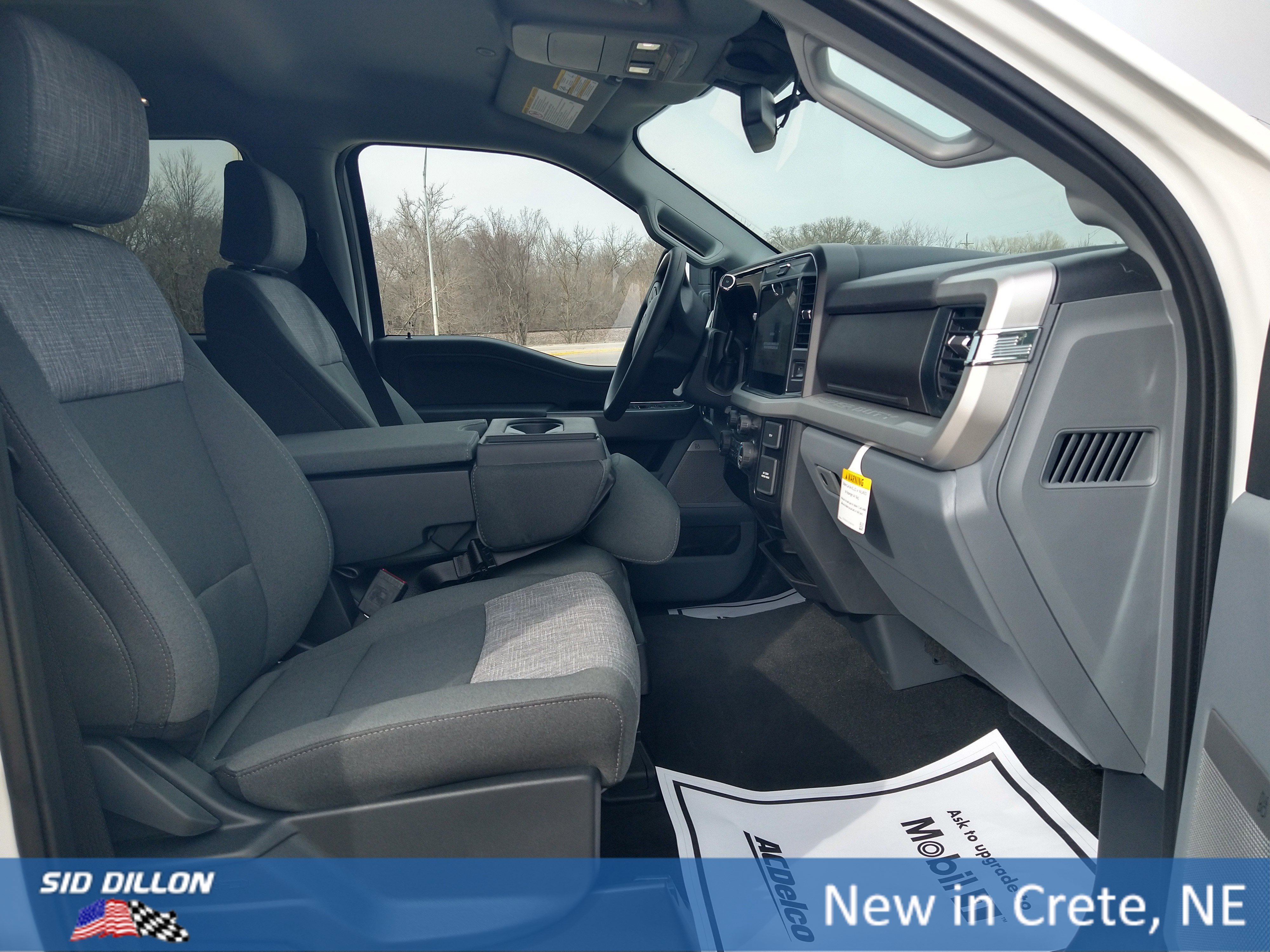 New 2026 Oxford White Ford XLT image 14