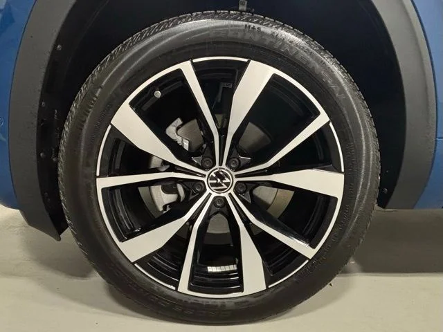 2025 Volkswagen Atlas Cross Sport SEL Premium R-LINE - Photo 19