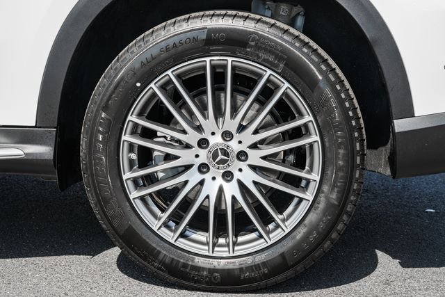 New 2026 Polar White Mercedes-Benz GLC 300 image 20