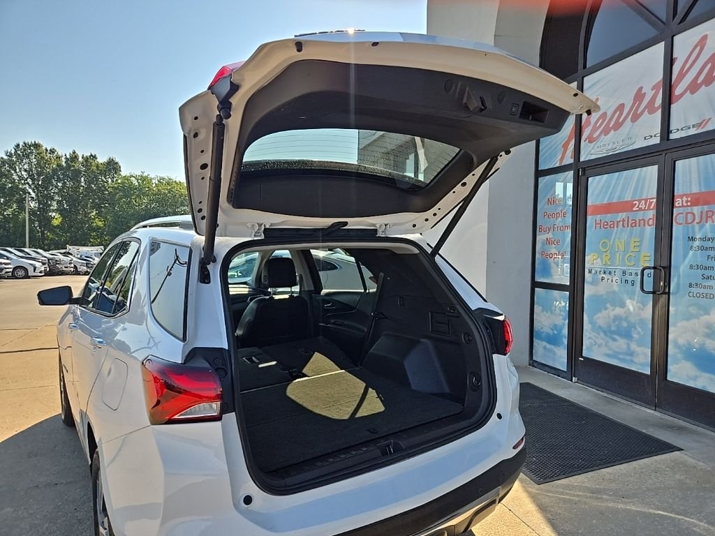 Used 2023 White Chevrolet Premier image 88