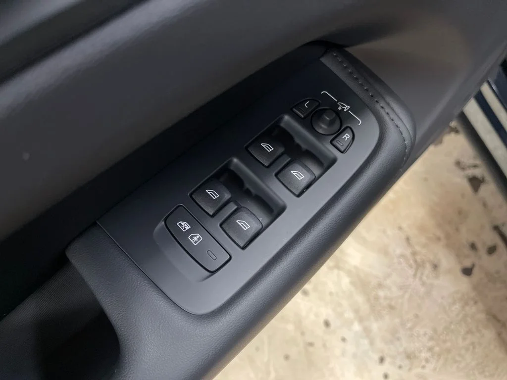 Certified Used 2025 Blue Volvo T8 Plus image 16