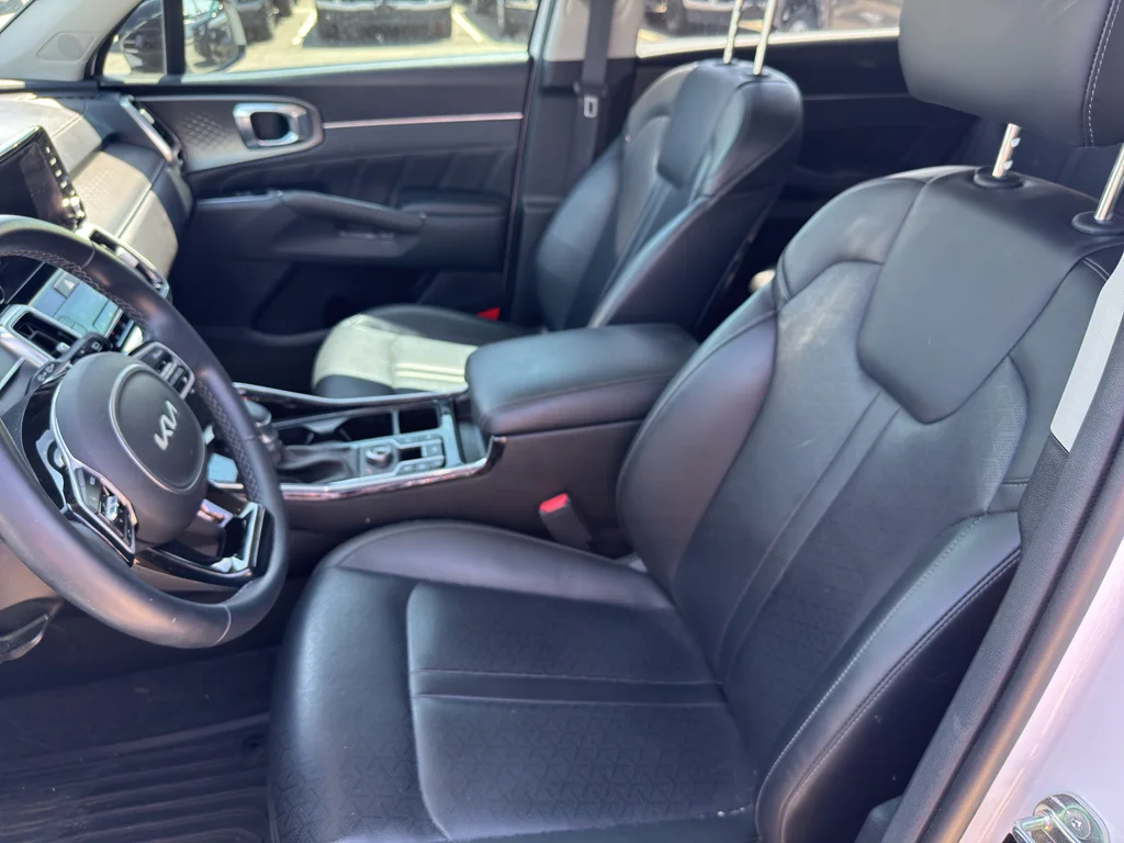 Used 2023 Glacial White Pearl Kia SX image 12