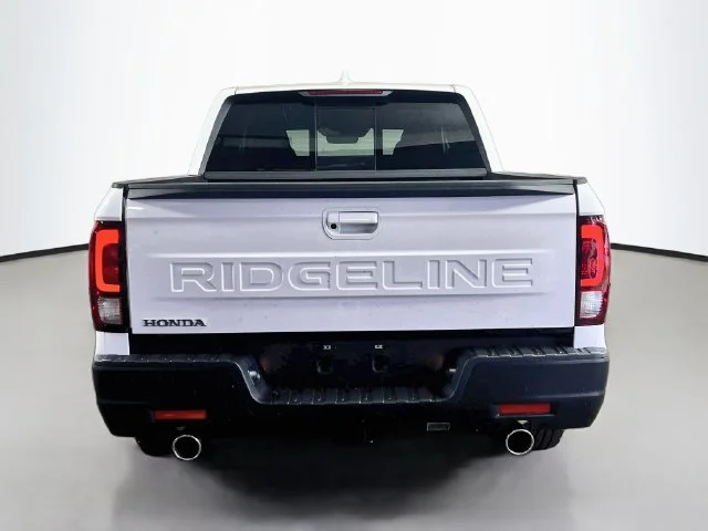 New 2026 Platinum White Pearl Honda RTL image 16