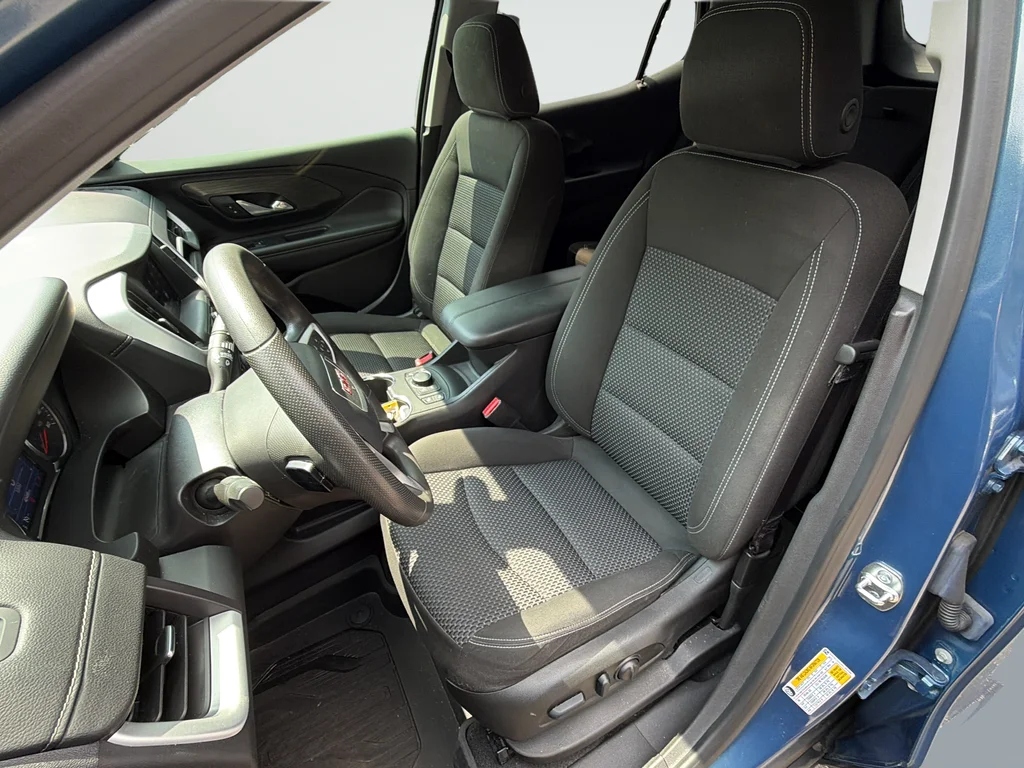 Used 2024 Blue GMC SLE image 10