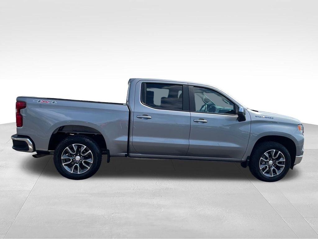 Used 2023 Gray Chevrolet LT image 6