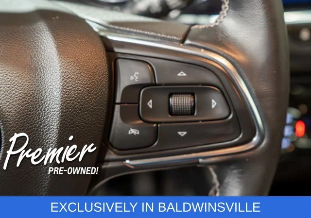 Used 2023 Red Buick Select image 22