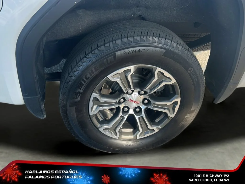 Certified Used 2024 Summit White GMC SLT image 36