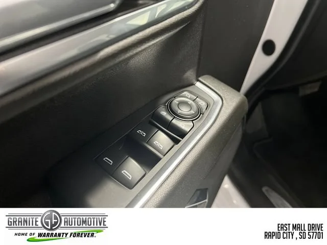 2024 GMC Sierra 1500 SLT - Photo 10
