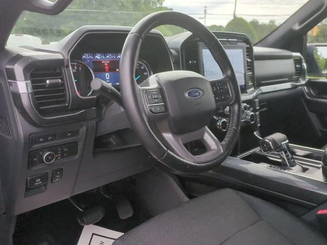 Used 2022 White Ford XLT image 20