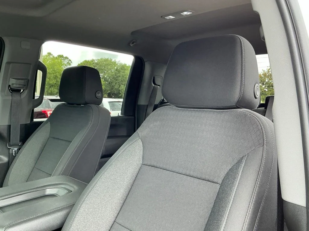 Used 2024 White Chevrolet Custom image 36