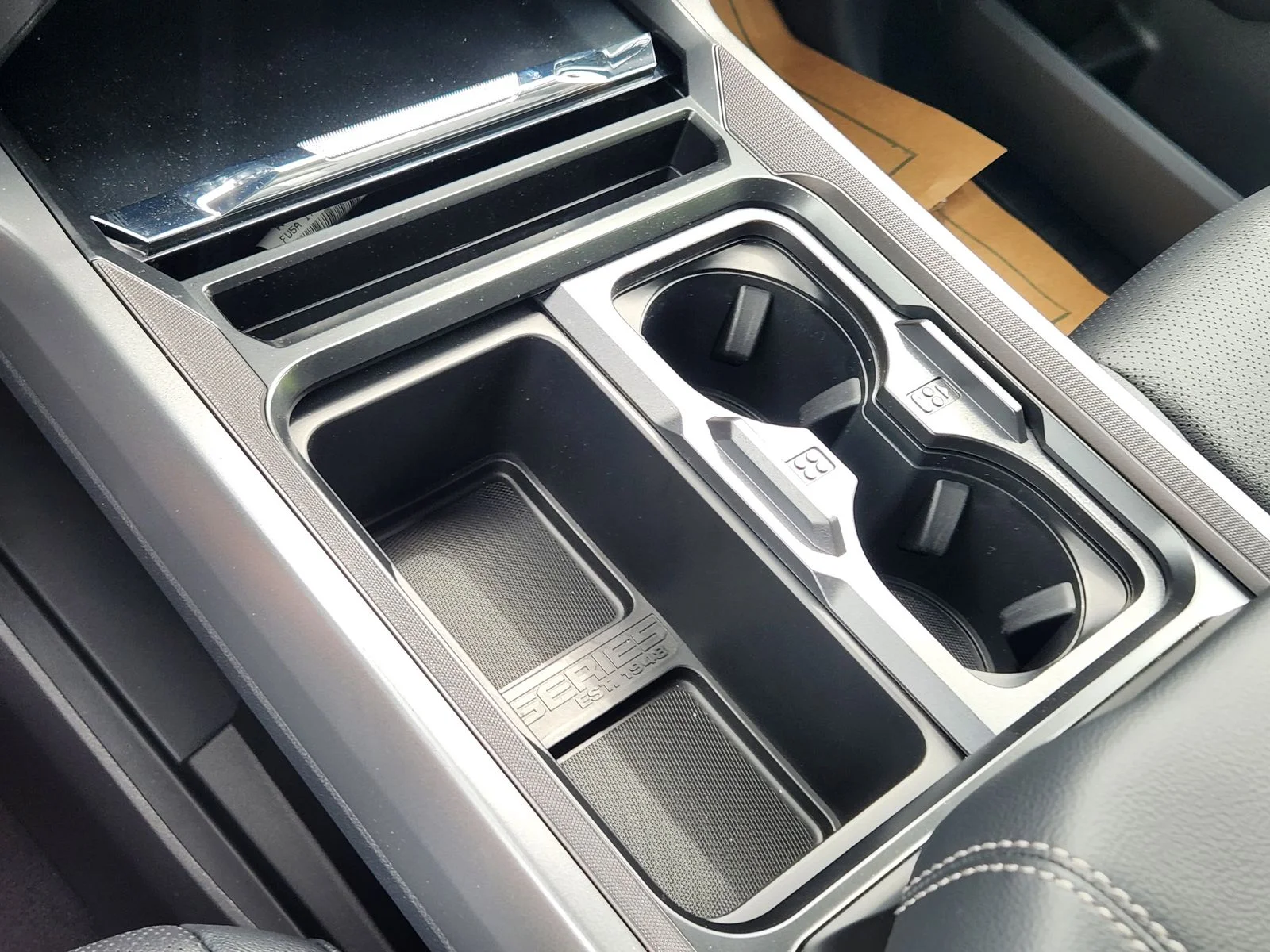 New 2026 Star White Metallic Tri-Coat Ford F-250® Lariat® image 15