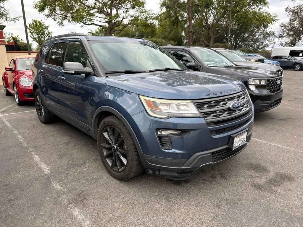 Used 2018 Blue Ford XLT image 18